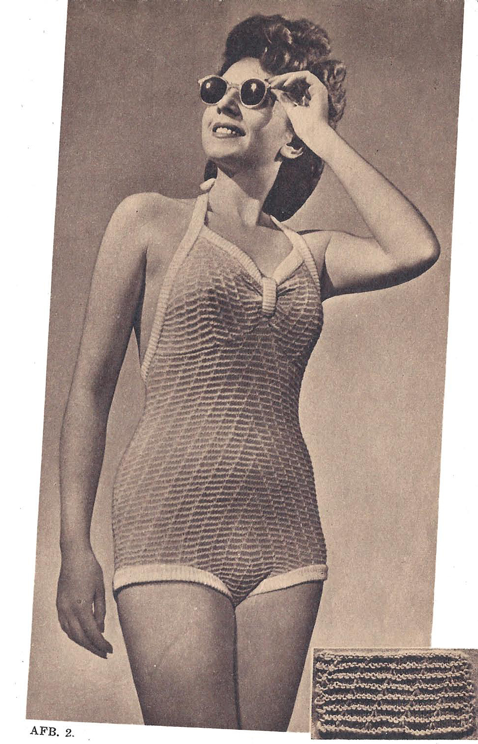 Foto van een patroon voor een gebreid damesbadpak uit Gebreide badpakken voor dames heren en kinderen B20 van A. en H. Bruil uitgevers Doetinchem, jaren '40.
