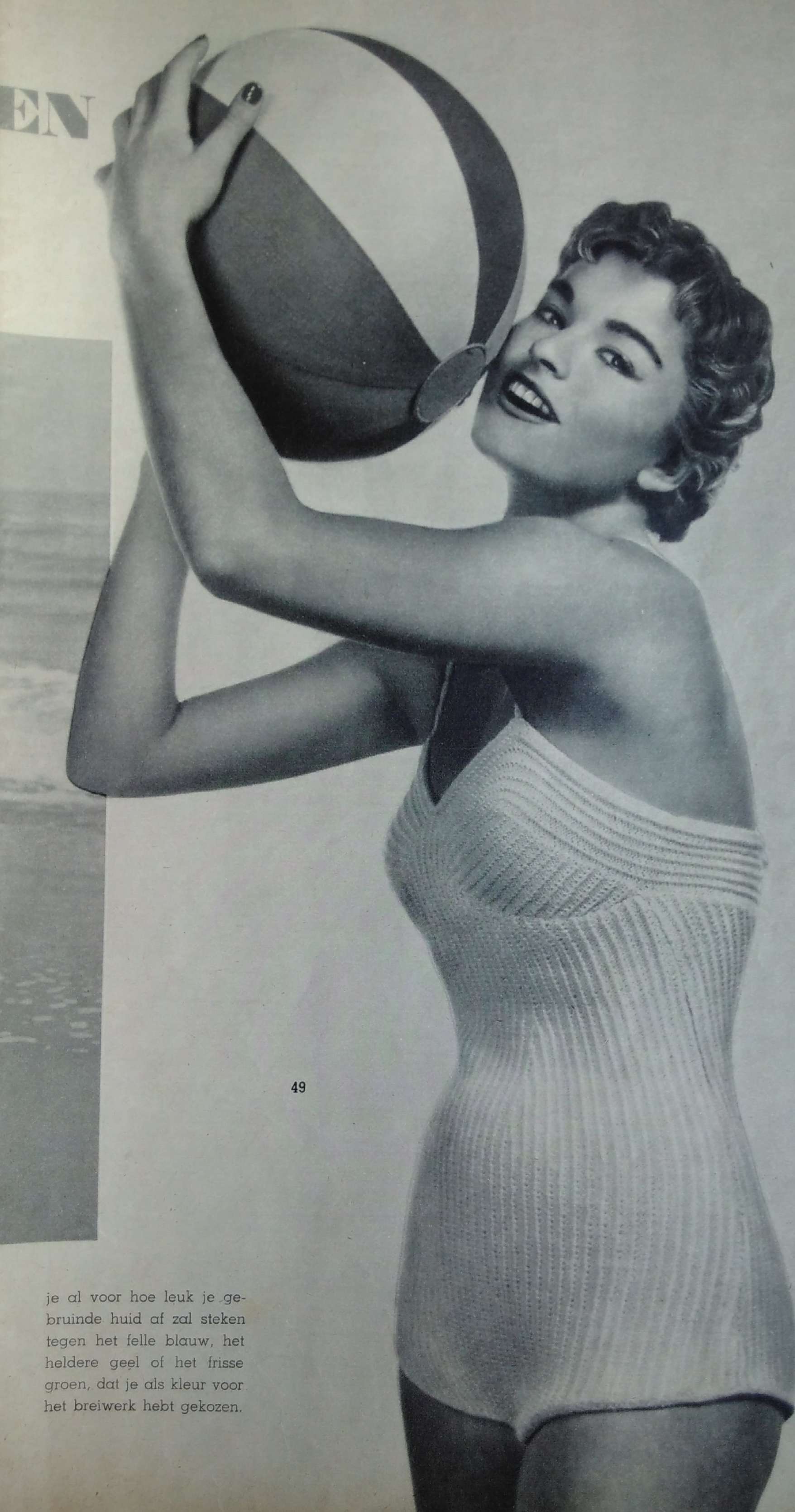 Foto van een patroon voor een gebreid badpak uit Margriet Breishow, 1955