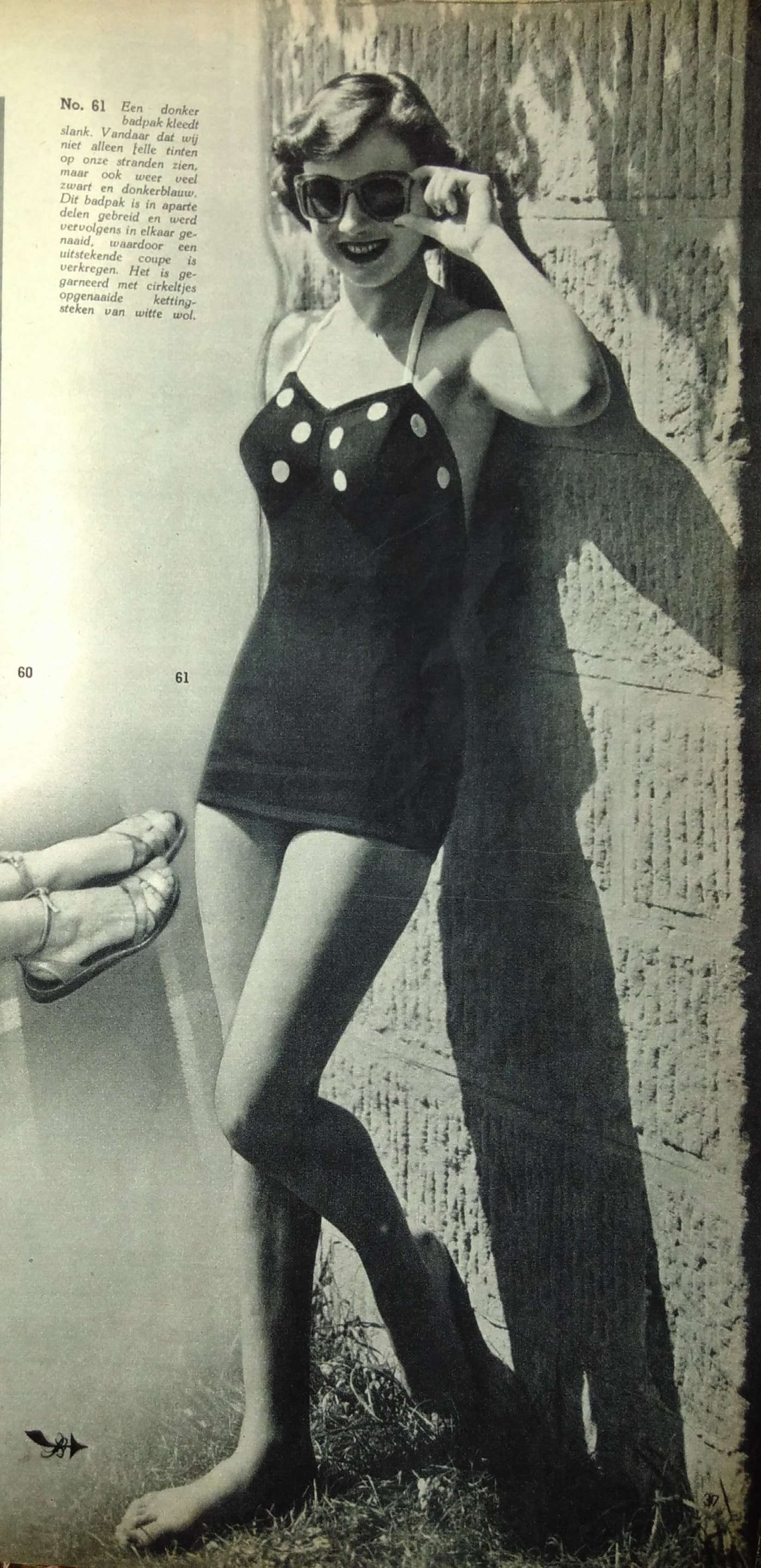 Foto van een patroon voor een gebreid badpak uit Margriet Breishow, 1954